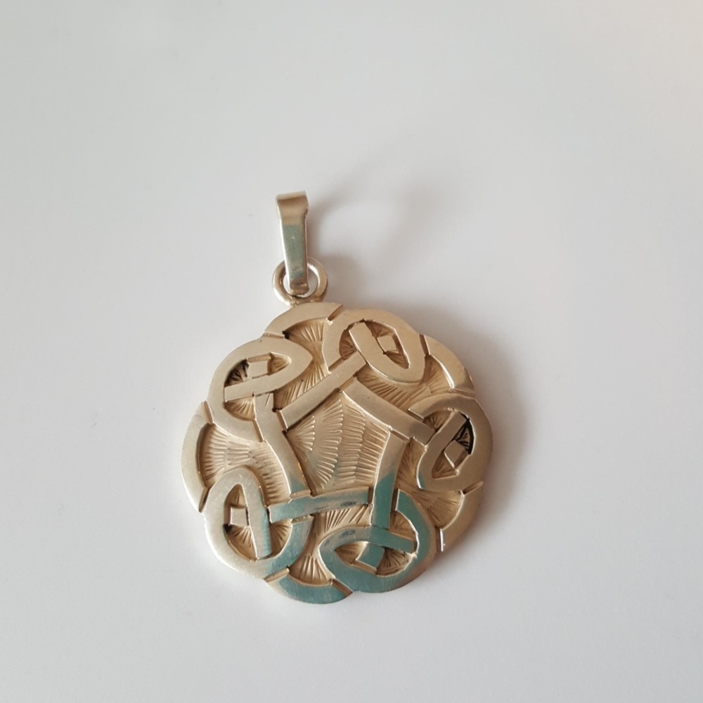 Celtic Knot Pendant Sterling